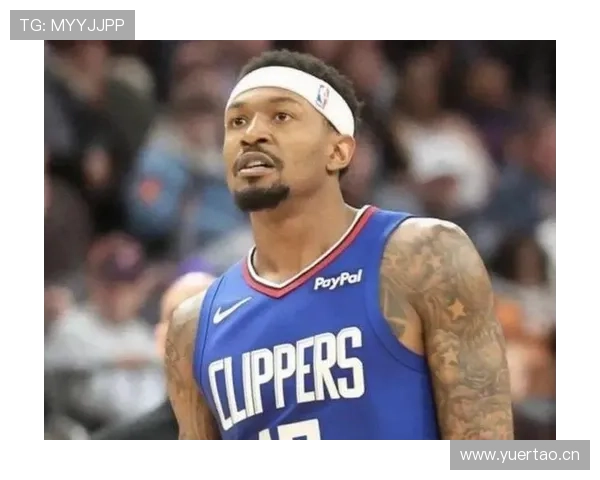 比尔单打得分效率提升显著拉开队内三分火力差距